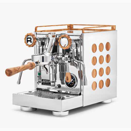 Appartamento Espressomaschinn - Barista an Espresso