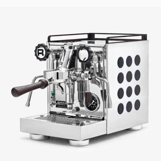Appartamento Espressomaschinn - Barista an Espresso