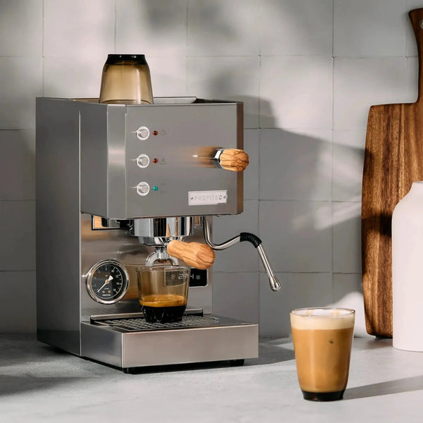 Espressomaschinnen - Barista an Espresso