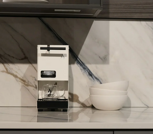 Aroma E.GO – Portabel italiennech Espressomaschinn fir Pods