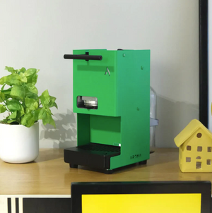 Aroma E.GO – Portabel italiennech Espressomaschinn fir Pods