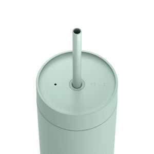 Mintgréng isoléiert Reesbecher mat Stréi fir kal Gedrénks, Deel vu Fellow, Take away, EspressoGear, alles iwwer Kaffi.