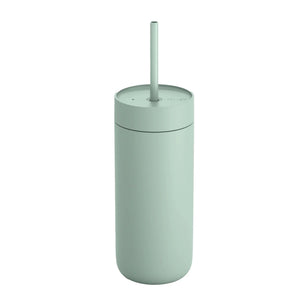 Isoléiert mintgréng Reesbecher fir kal Gedrénks mat Stréi, Deel vu Fellow, Take-away, Lescht Neiegkeeten, alles iwwer Kaffi.