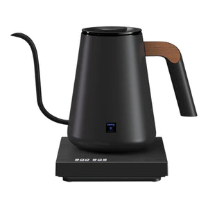 Schwaarzen elektrësche Waasserkacher mat schmuele Schniewel a Holzdetail, vu Timemore an bréien Accessoiren fir Barista-Espresso